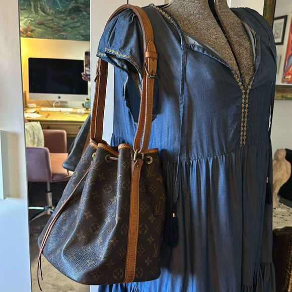 Louis Vuitton Petit Noé Monogram - Picture 15 of 17